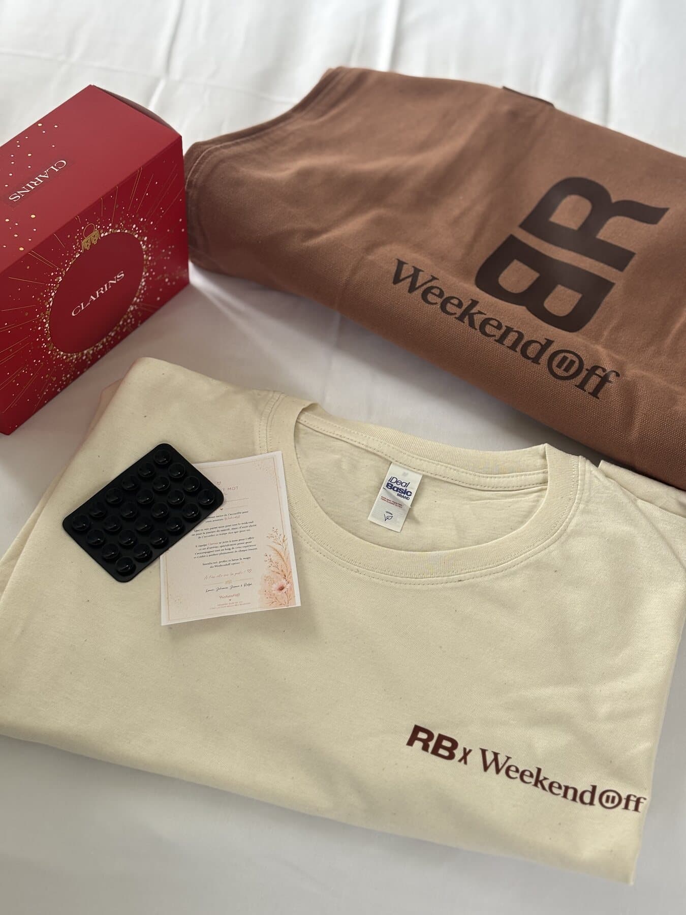 Les cadeaux et textiles Weekendoff offerts aux participantes